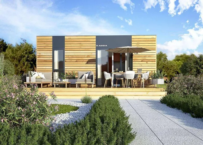 Mobile Home In Novalja Near Pebble Beach